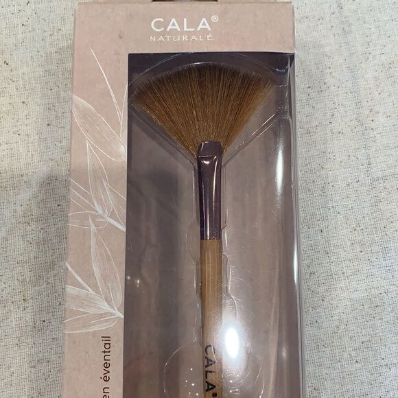 Cala Fan Makeup Bamboo Brush NEW NWT - Picture 4 of 4